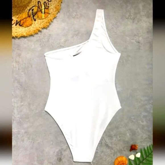 Asymmetrical One Shoulder Strap Cut Out Front Tummy Control High Cut One Piece - Picture 4 of 5